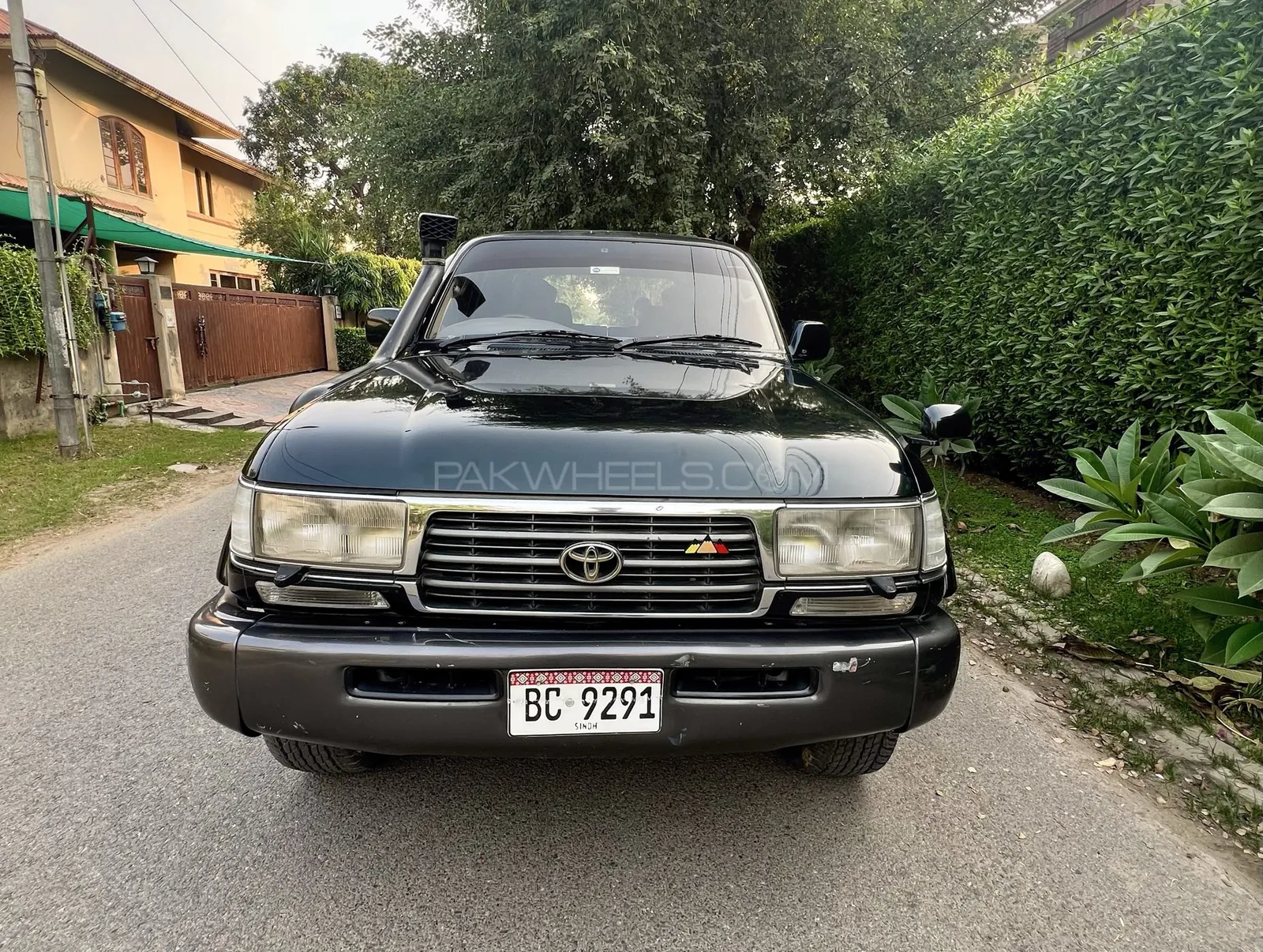 Toyota Land Cruiser