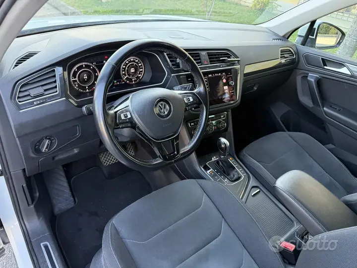 Volkswagen Tiguan 2019 photo 2
