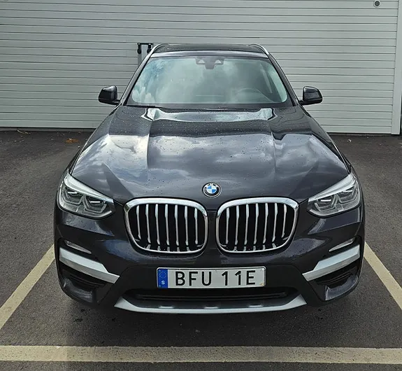 BMW X3 2019 photo 2