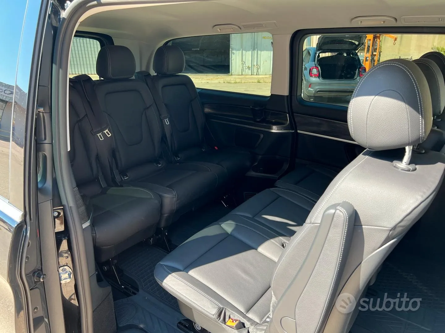Mercedes-Benz V-Class 2021 photo 4