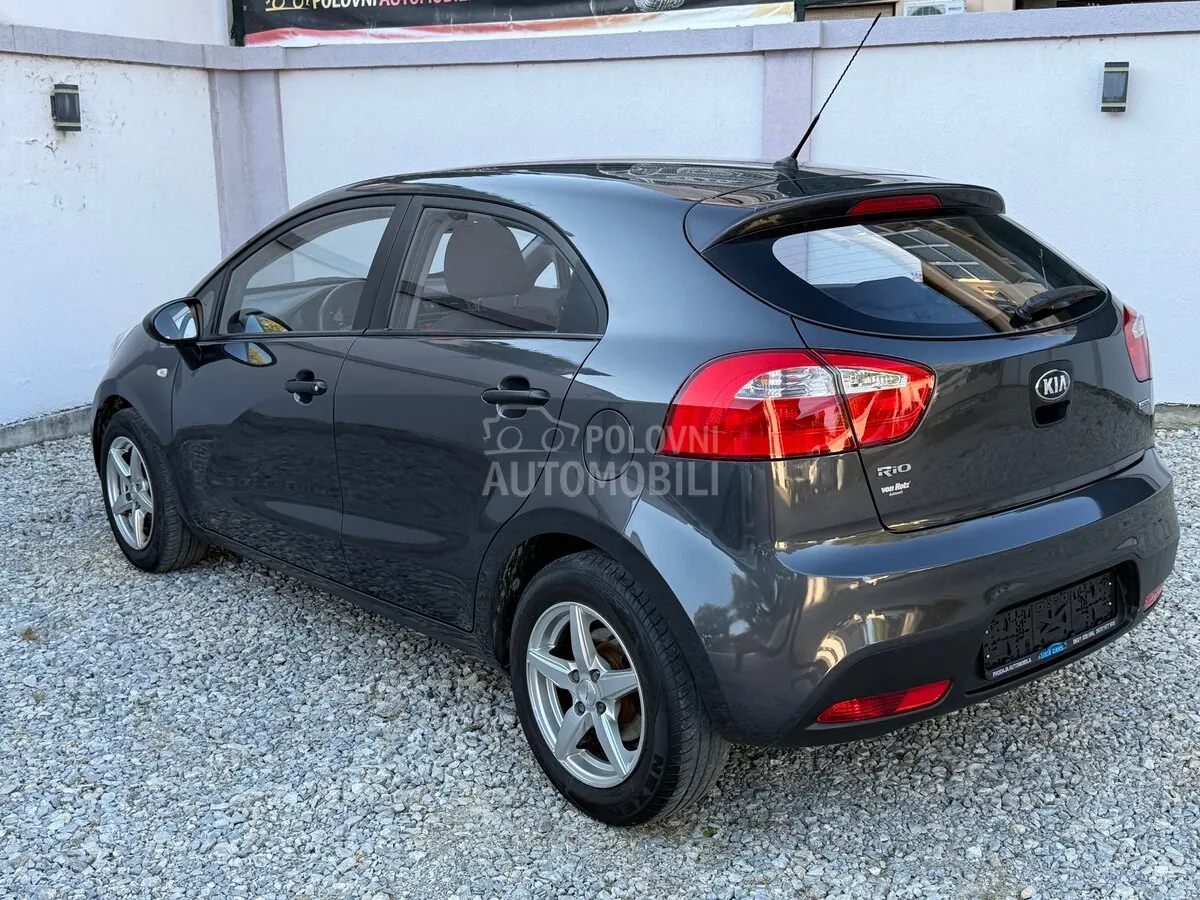 Kia Rio 2012 photo 3