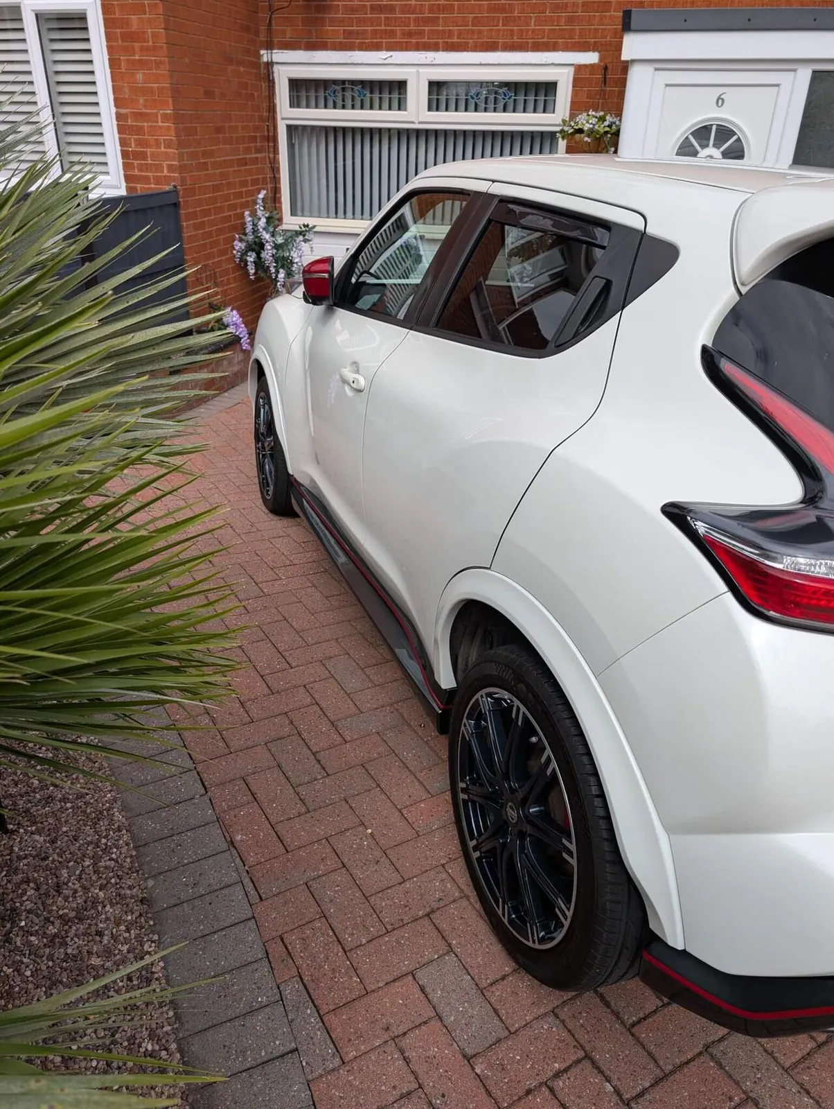 Nissan Juke 2017 photo 2