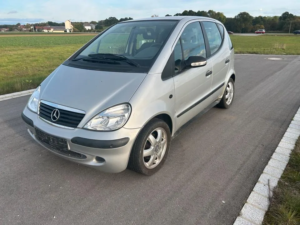 Mercedes-Benz A160