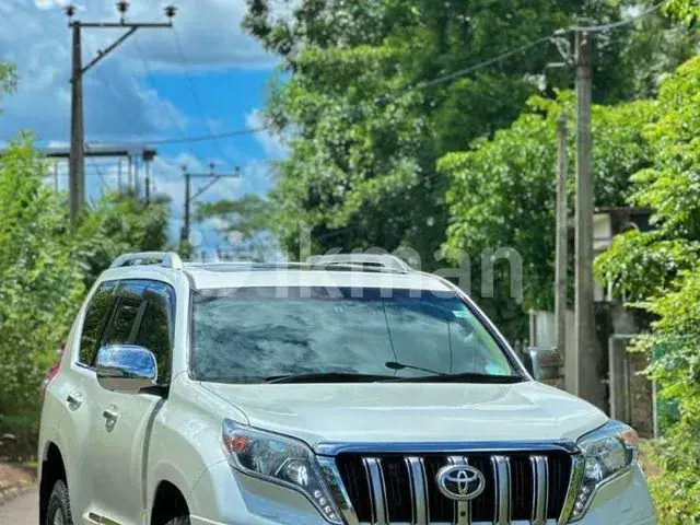 Toyota Land Cruiser Prado 2015 photo 2
