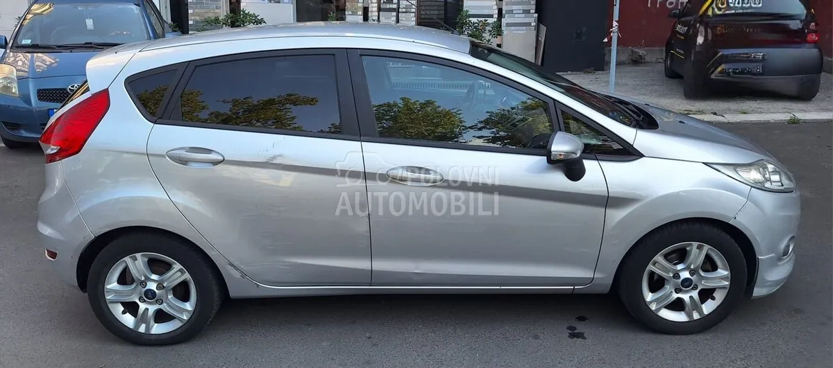 Ford Fiesta 2009 photo 3