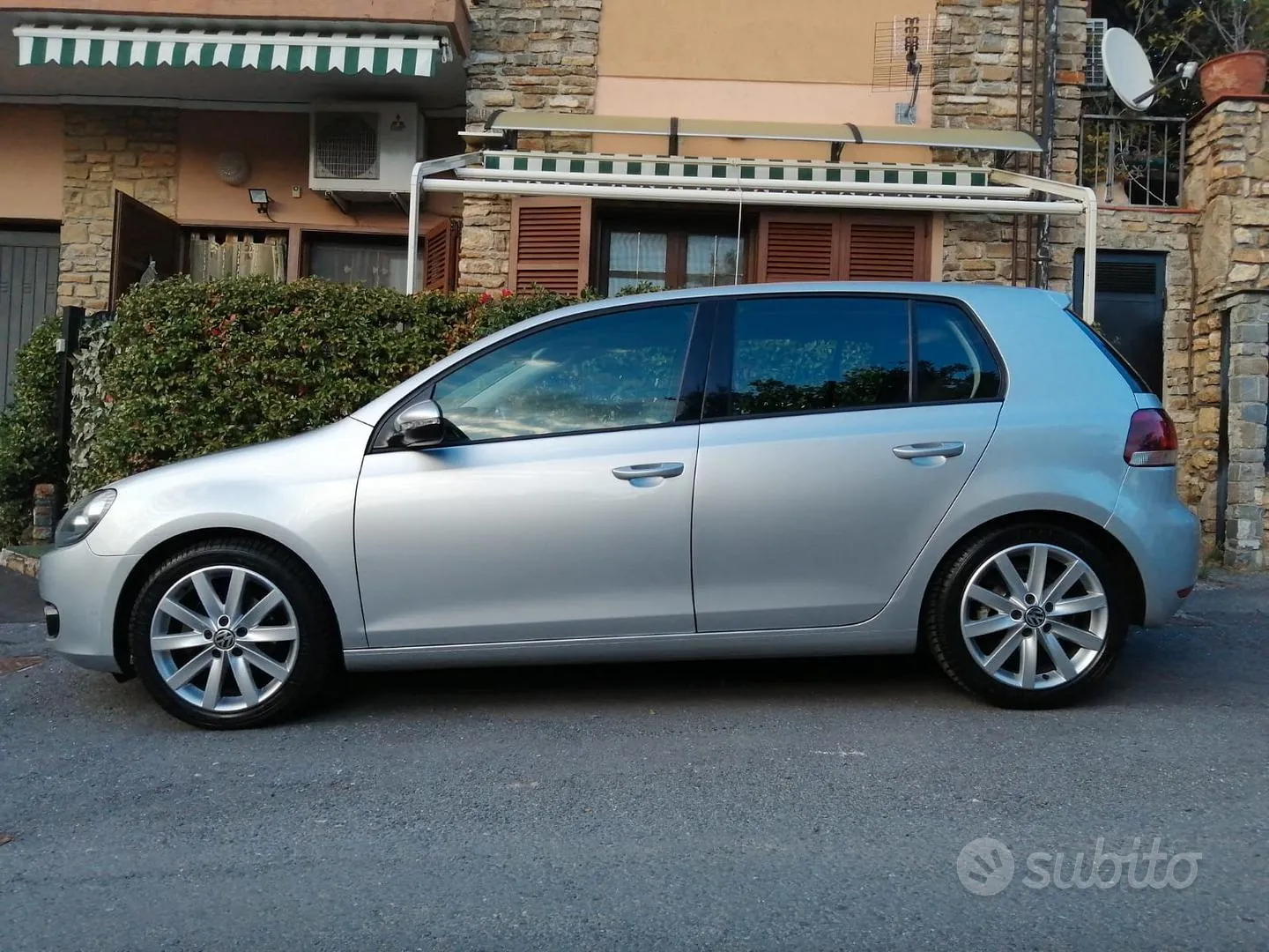 Volkswagen Golf 2012 photo 3