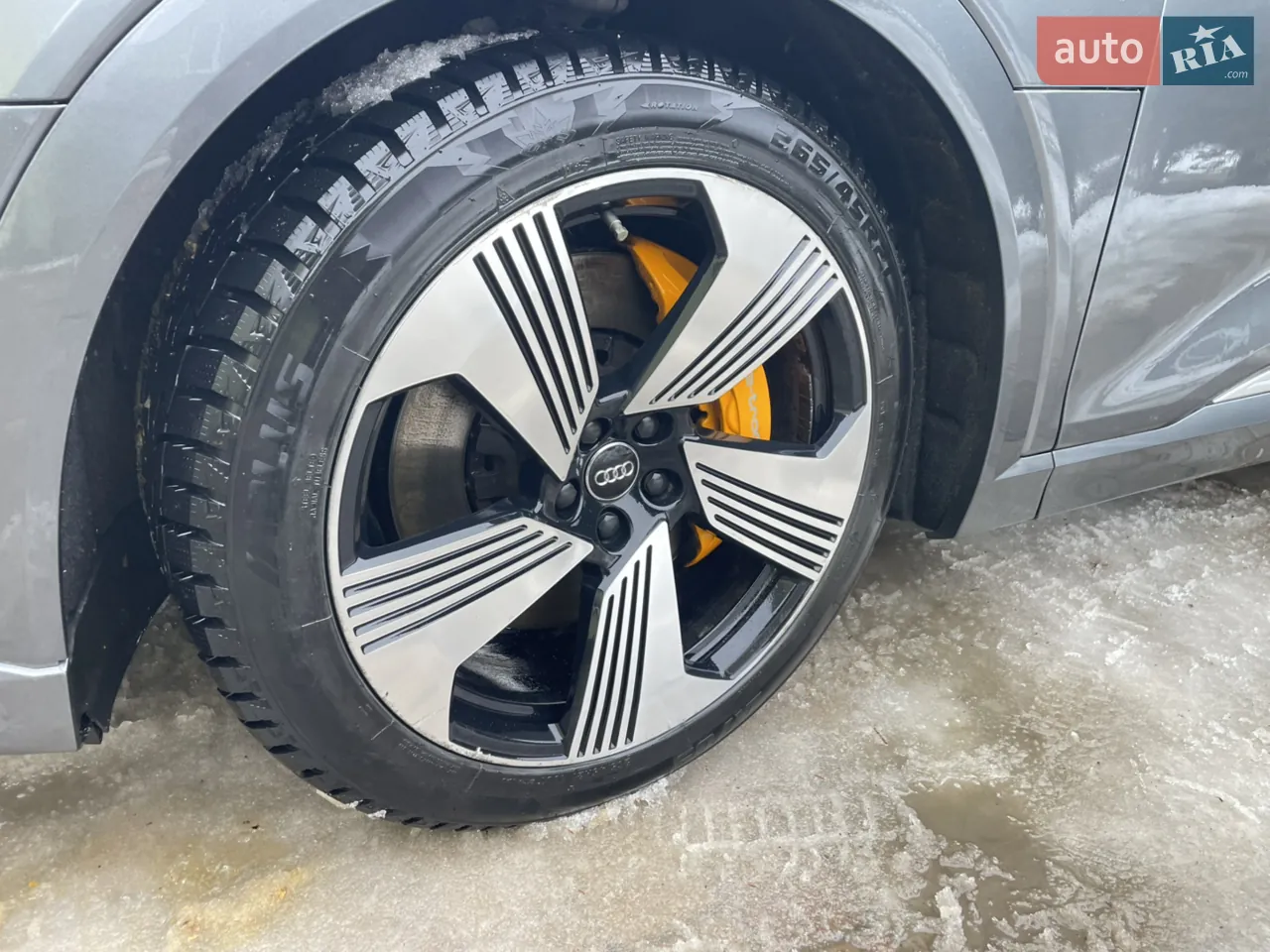 Audi E-Tron 2019 photo 2