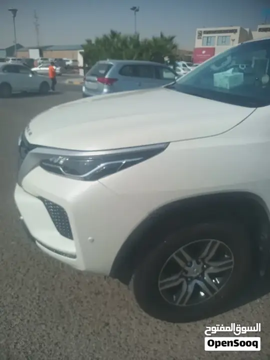Toyota Fortuner 2021 photo 2