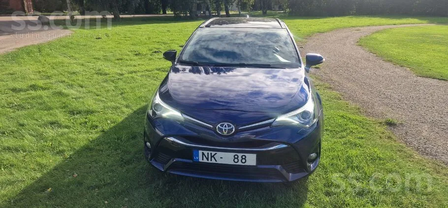 Toyota Avensis 2016 photo 2