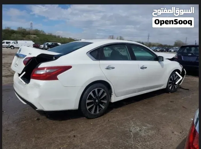 Nissan Altima 2018 photo 3