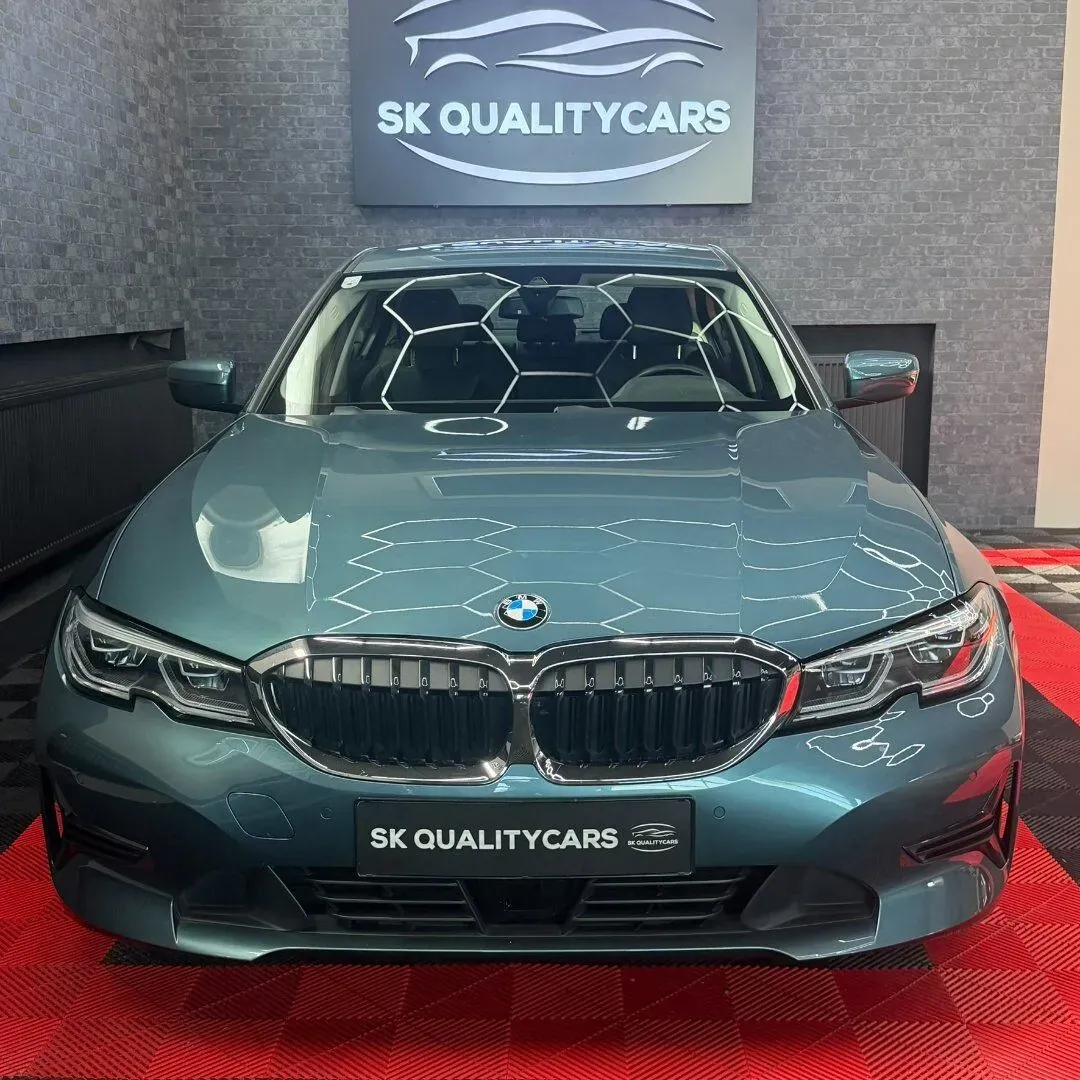 BMW 3 Series 2021 photo 3