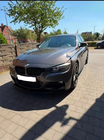 BMW F30