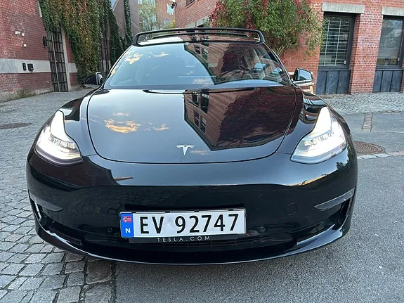Tesla Model 3 2019 photo 2