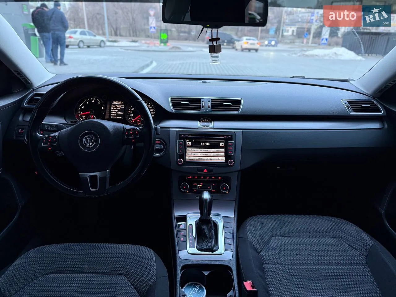 Volkswagen Passat 2011 photo 4