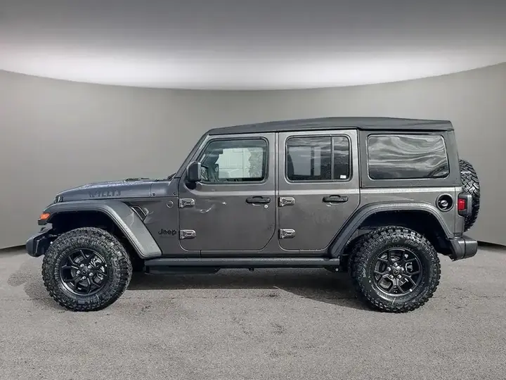 Jeep Wrangler 2026 photo 3
