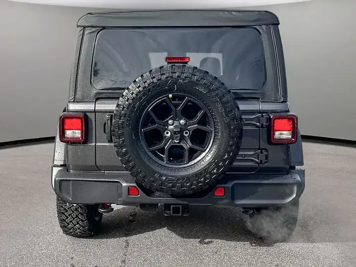 Jeep Wrangler 2026 photo 5