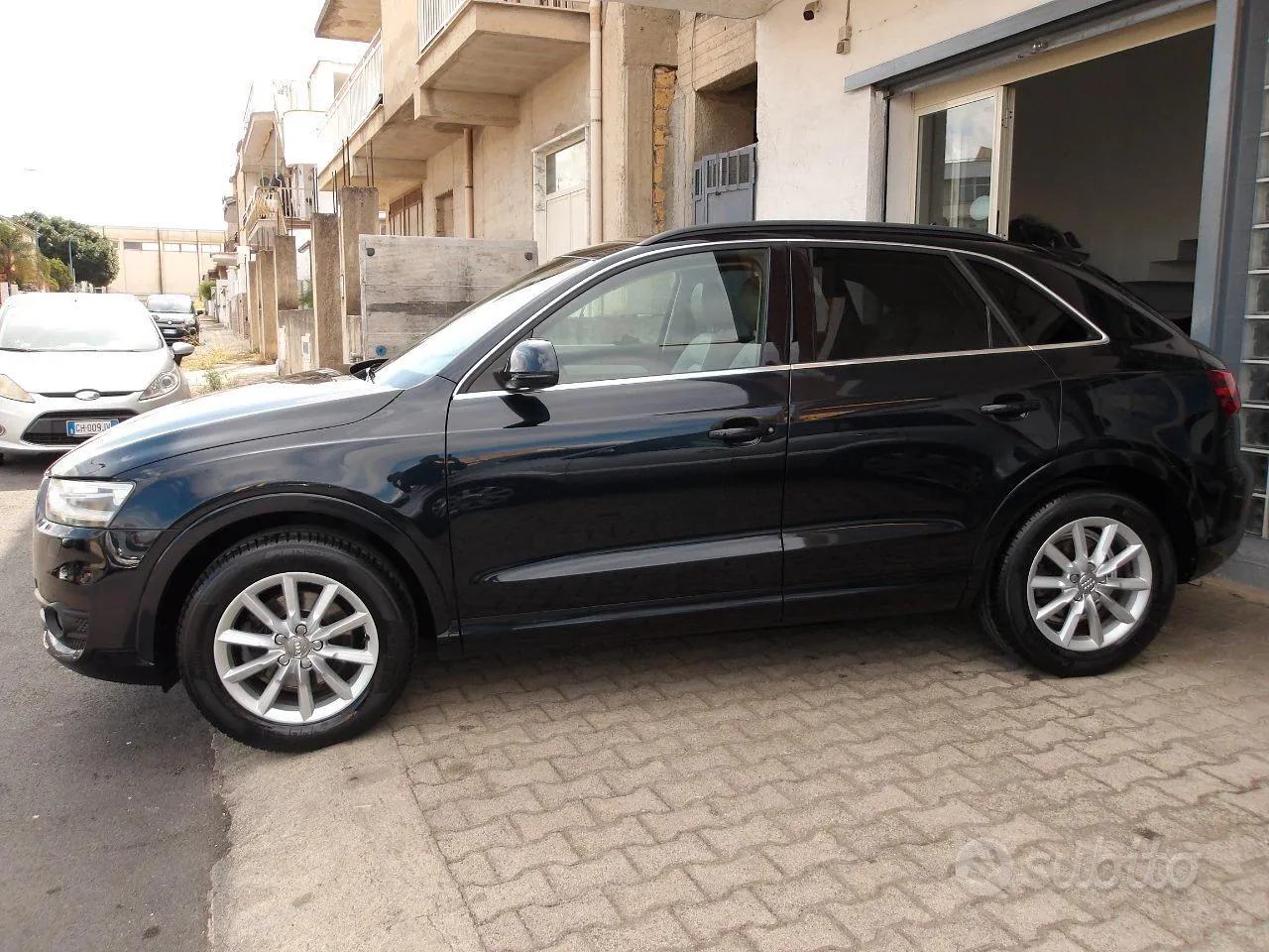 Audi Q3 2012 photo 4