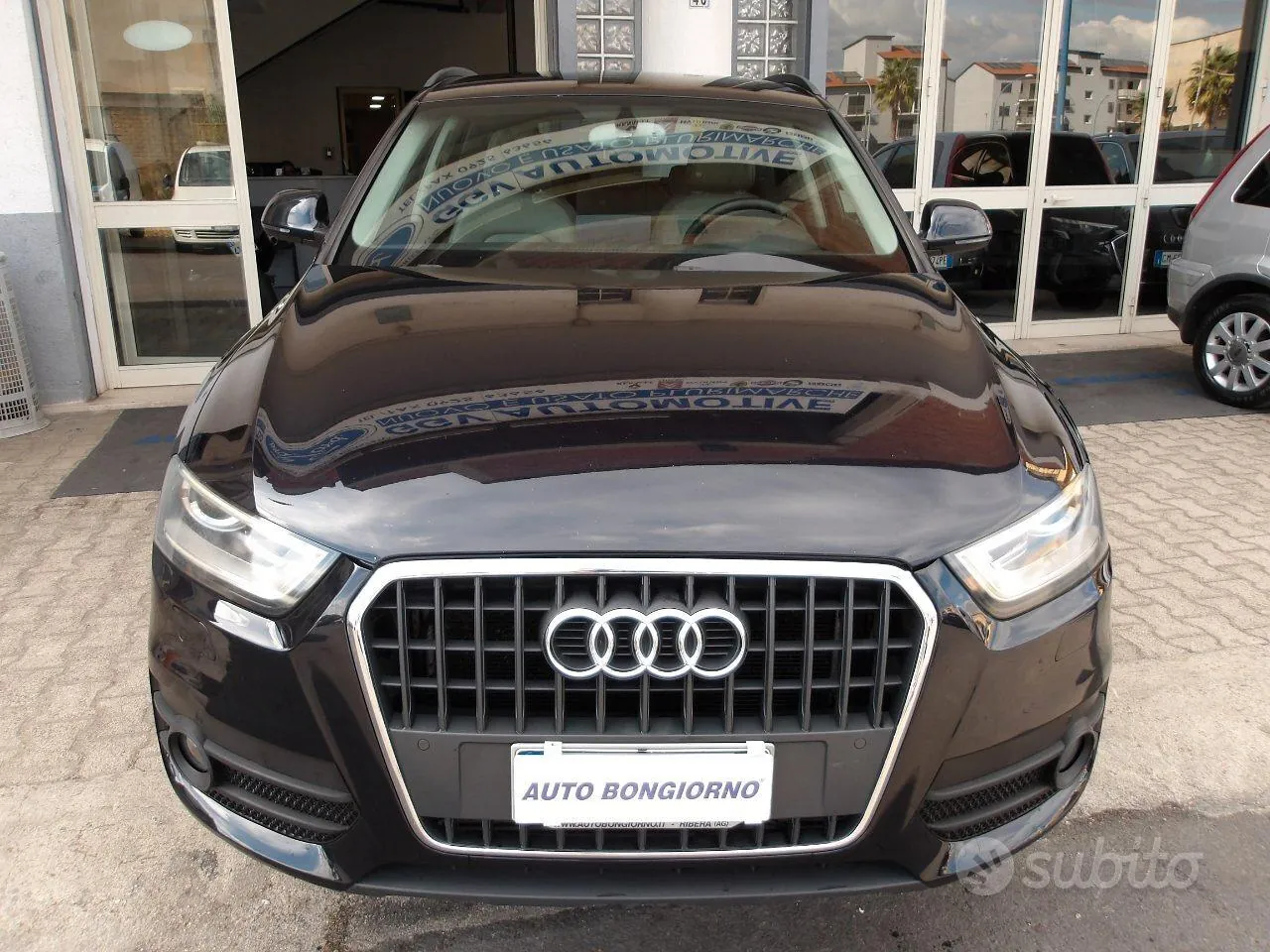 Audi Q3 2012 photo 2