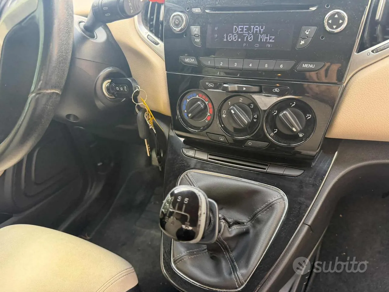 Lancia Ypsilon 2012 photo 4