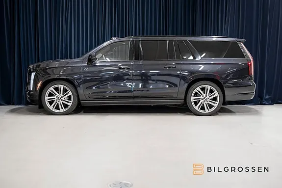 Cadillac Escalade 2026 photo 2