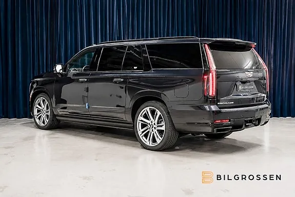 Cadillac Escalade 2026 photo 3