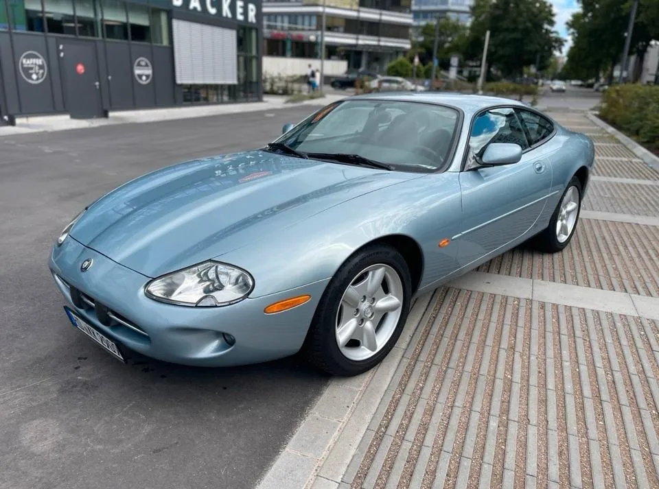 Jaguar Xk8