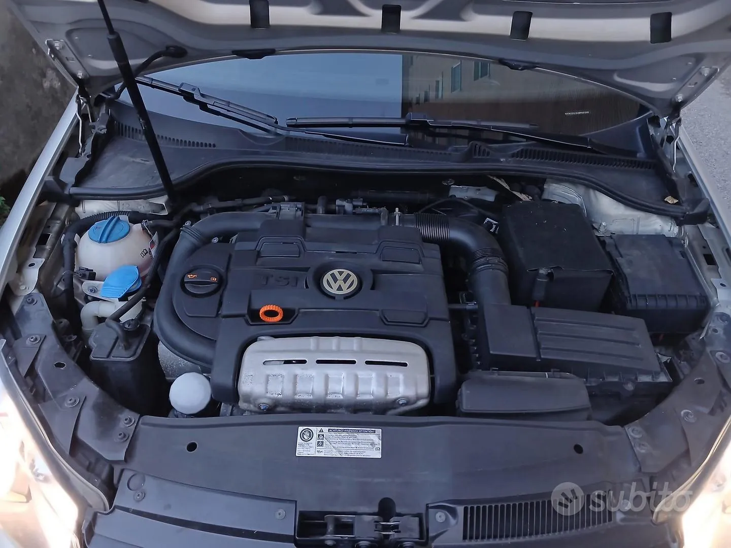 Volkswagen Golf 2010 photo 2