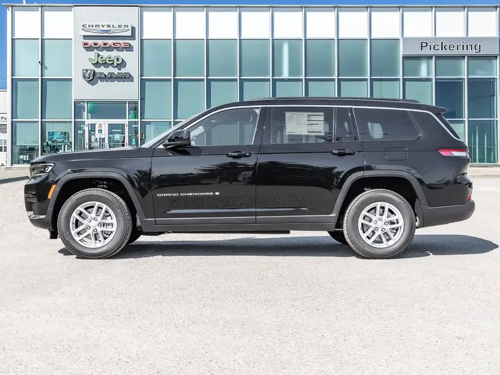 Jeep Grand Cherokee 2026 photo 3