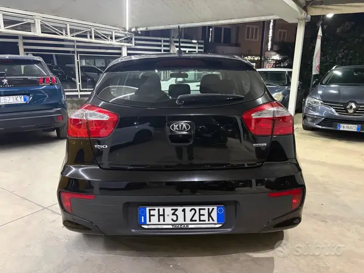Kia Rio 2017 photo 5