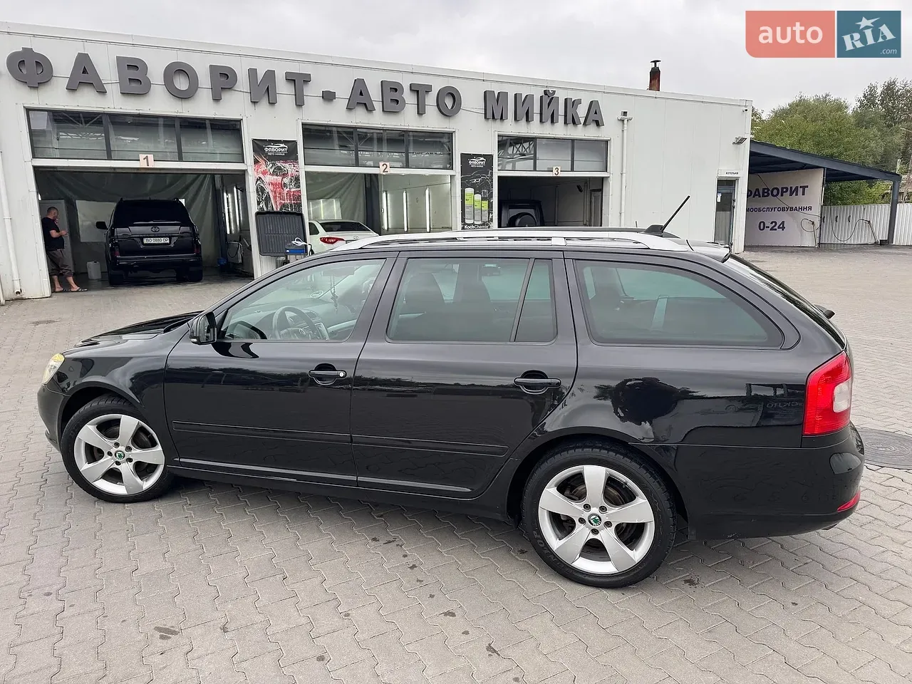 Skoda Octavia 2009 photo 3