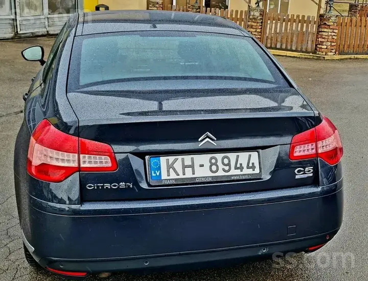 Citroen C5 2010 photo 3