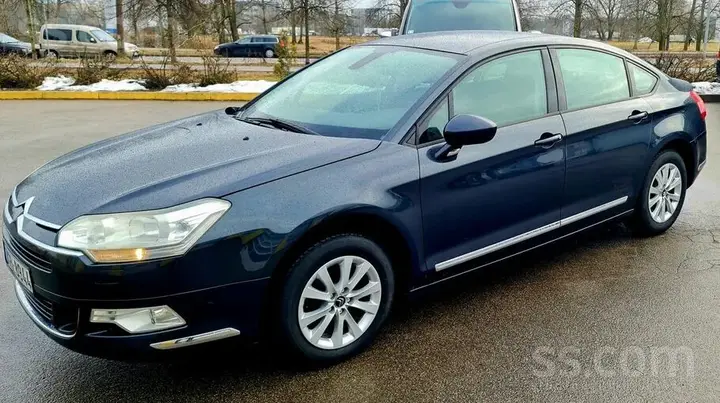 Citroen C5 2010 photo 2