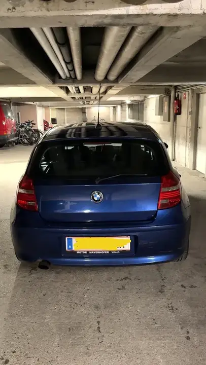 BMW 1 Series 2009 photo 2