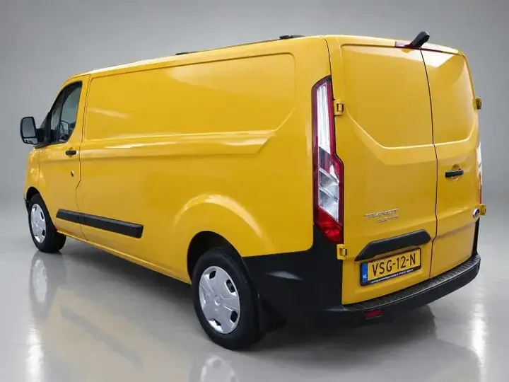 Ford Transit Custom 2022 photo 3