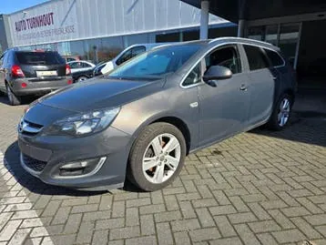 Opel Astra 2014 photo 2