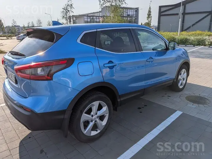 Nissan Qashqai 2017 photo 2