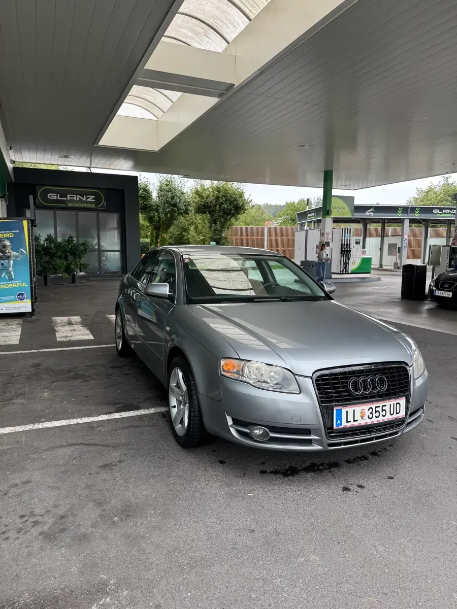 Audi A4 2006 photo 2