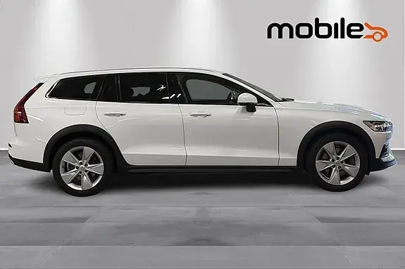 Volvo V60 Cross Country 2022 photo 2