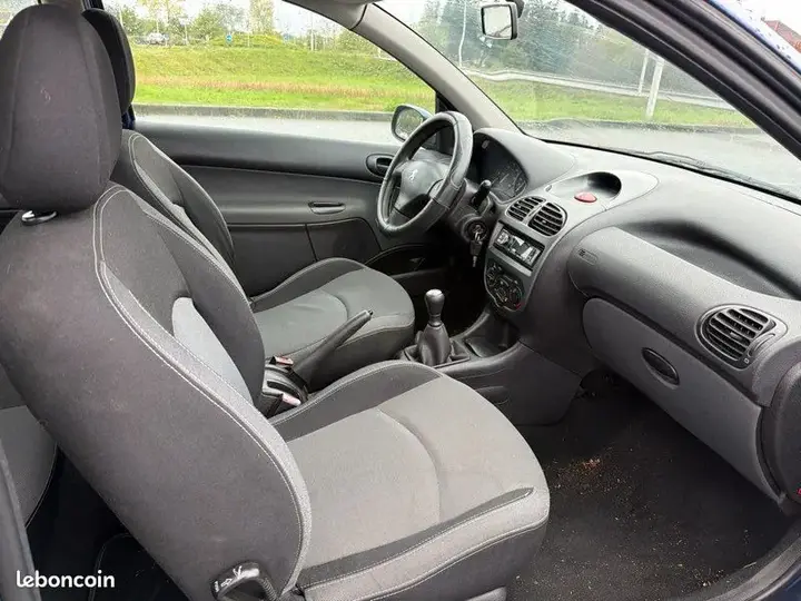 Peugeot 206 2007 photo 2