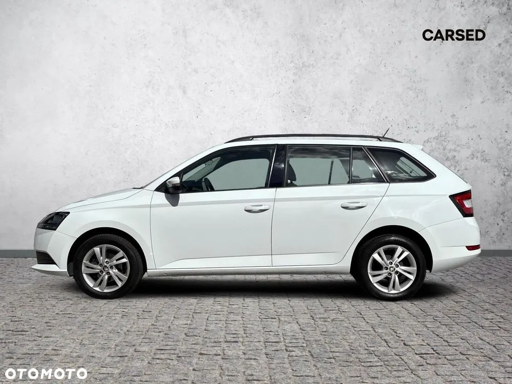 Skoda Fabia 2022 photo 3