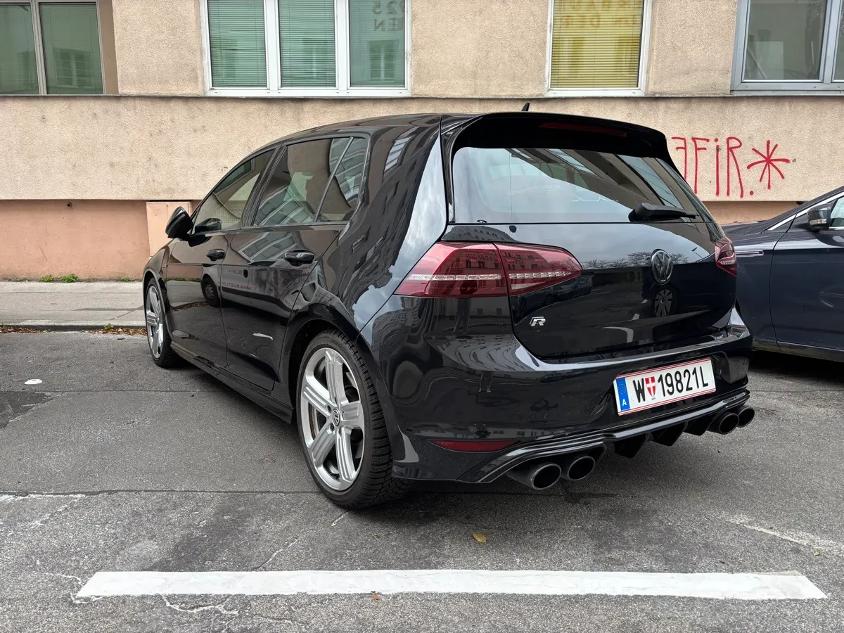 Volkswagen Golf 2015 photo 2