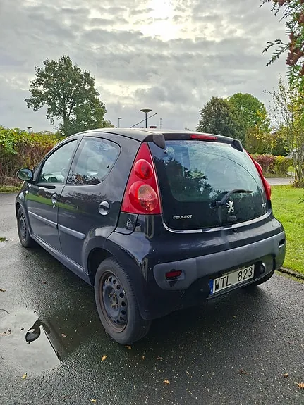 Peugeot 107 2011 photo 4