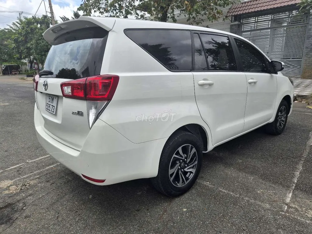 Toyota Innova 2022 photo 5