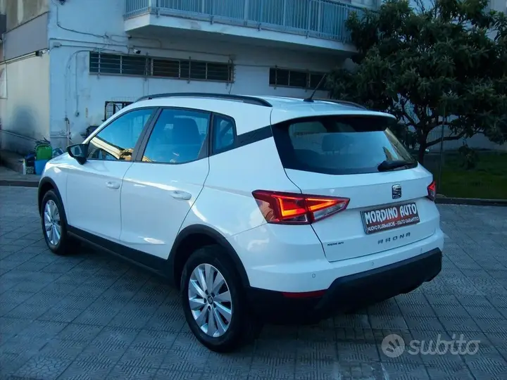 Seat Arona 2018 photo 3