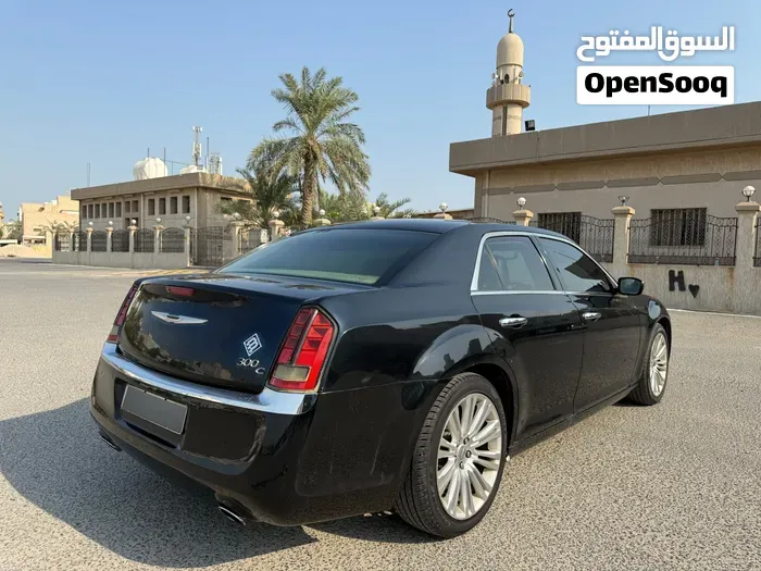 Chrysler 300 2012 photo 4