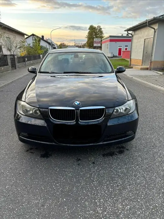 BMW 318I