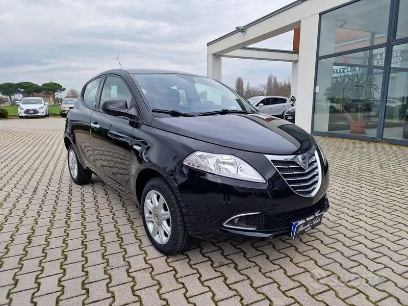 Lancia Ypsilon 2014 photo 3