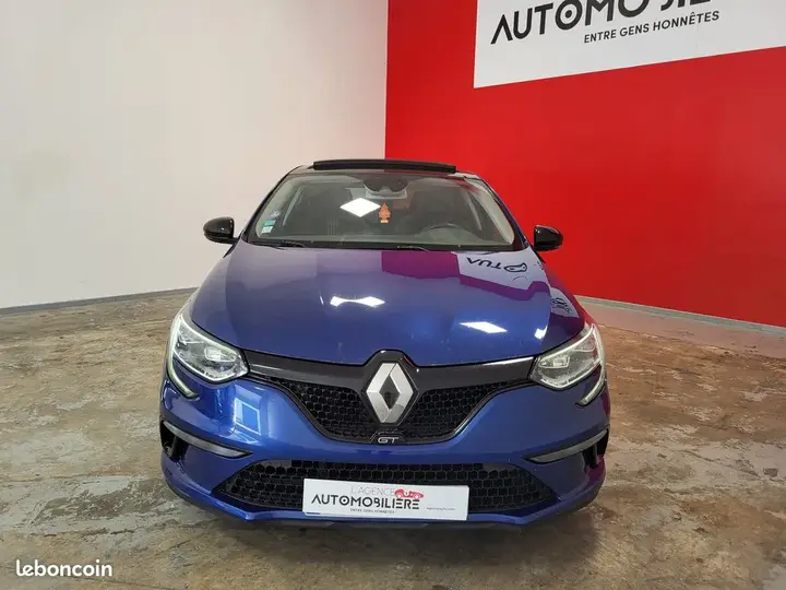 Renault Megane 2018 photo 2