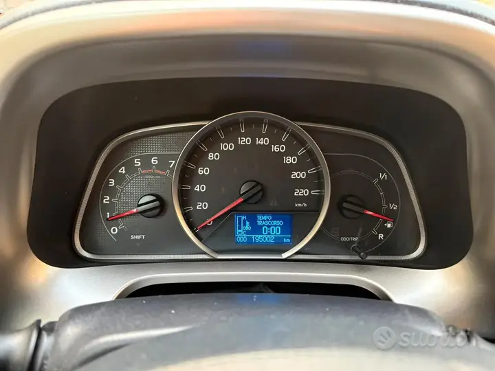 Toyota Rav4 2015 photo 5