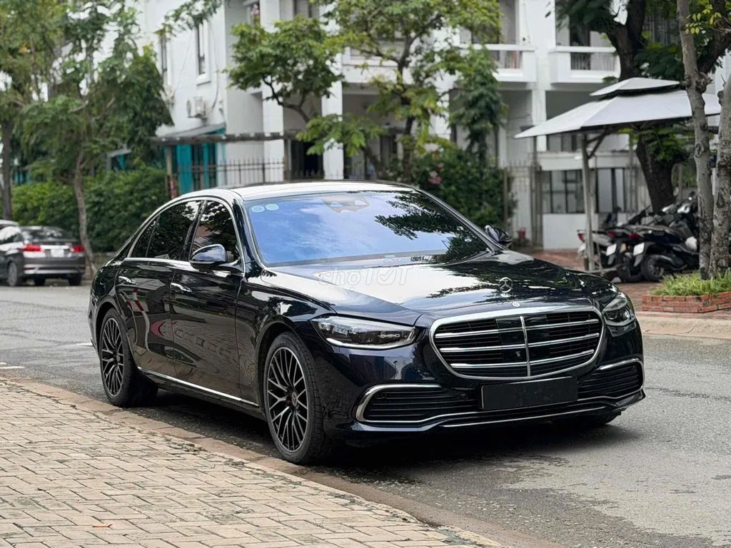 Mercedes-Benz S-Class 2024 photo 2
